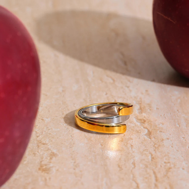 Two Toned Overlapping Ring