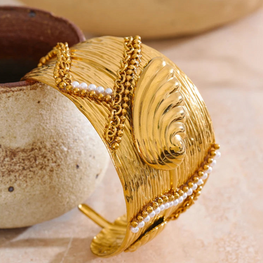 Gold Conch & Shell Ocean Bracelet